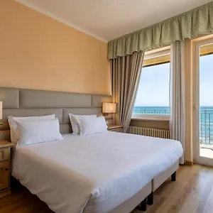 Palace **** Diano Marina